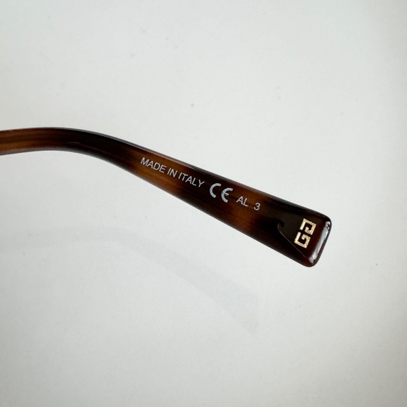 NEW Givenchy 61mm Gradient Round Sunglasses - Picture 3 of 8